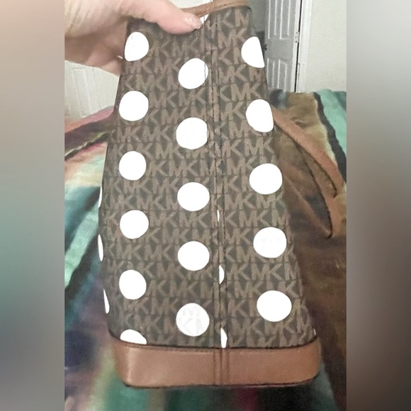 Michael Kors Jet Set Travel Tote NWT - Picture 5 of 10